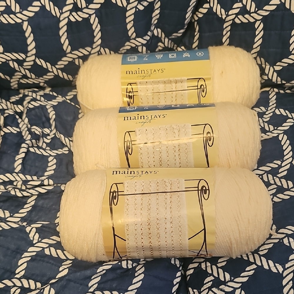 Mainstays Soft Cream Yarn Set